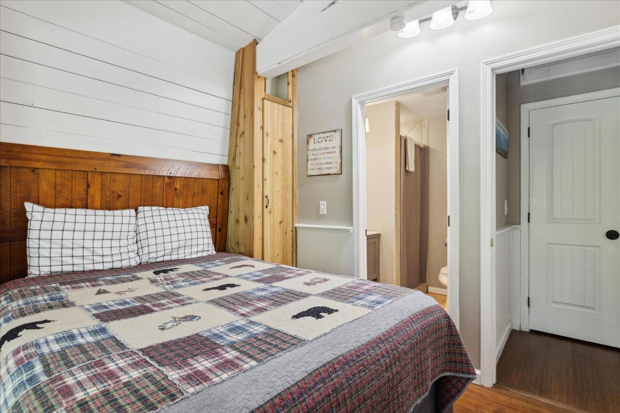 Southern Oak At Chalet Village - 5 Minutes From Gatlinburg And National Park ภายนอก รูปภาพ