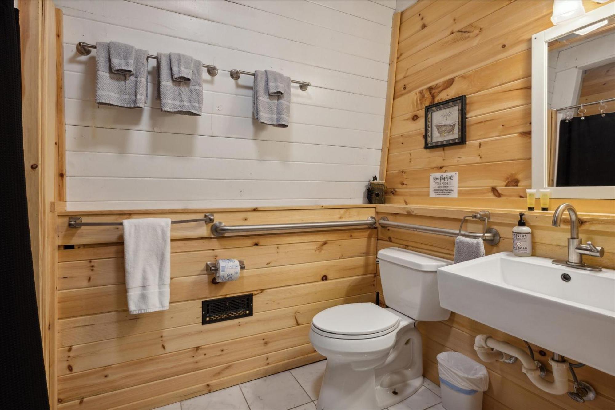 Southern Oak At Chalet Village - 5 Minutes From Gatlinburg And National Park ภายนอก รูปภาพ